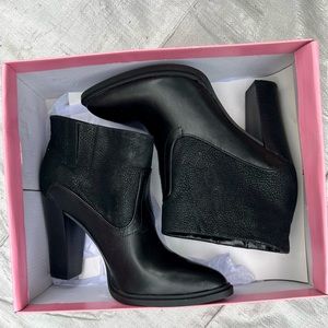 Brand New Women’s Black Booties